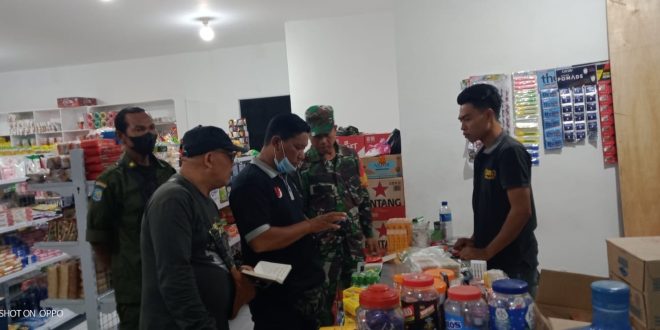 Tertibkan Administrasi, Babinsa Desa Serangan Dampingi Sidak