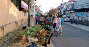 Kekompakan Babinsa Bersama Masyarakat melaksanakan Gotong Royong