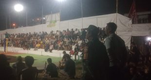 Babinsa Padangsambian Atensi Penutupan Turnamen Bola Voli Sumpah Pemuda