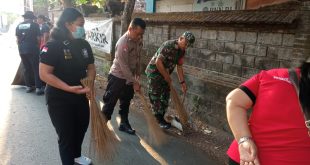 Wujudkan Lingkungan Bersih Asri, Babinsa Bersama Warga Lakukan Gotong RoyongWujudkan Lingkungan Bersih Asri, Babinsa Bersama Warga Lakukan Gotong RoyongWujudkan Lingkungan Bersih Asri, Babinsa Bersama Warga Lakukan Gotong RoyongWujudkan Lingkungan Bersih Asri, Babinsa Bersama Warga Lakukan Gotong RoyongWujudkan Lingkungan Bersih Asri, Babinsa Bersama Warga Lakukan Gotong Royong