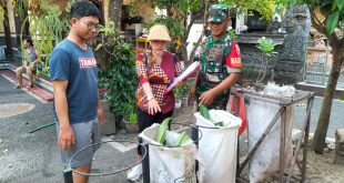 Jaga Kebersihan Lingkungan Banbinsa Abiansemal Sosialisasi Pemilahan Sampah Sumber Penghsilan Desa