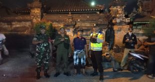 Tertib Administrasi, Babinsa Peguyangan Dampingi Sidak