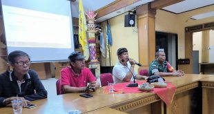 Rapat Pedagang Di Sekitar Area Jalan Rijasa Desa Sumerta Babinsa Koramil 1611-01/Dentim Laksanakan Rapat Koordinasi
