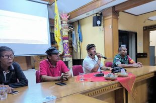 Rapat Pedagang Di Sekitar Area Jalan Rijasa Desa Sumerta Babinsa Koramil 1611-01/Dentim Laksanakan Rapat Koordinasi