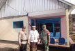 Babinsa Pemecutan Pantau Penyerahan Kunci Rumah Tidak Layak Huni