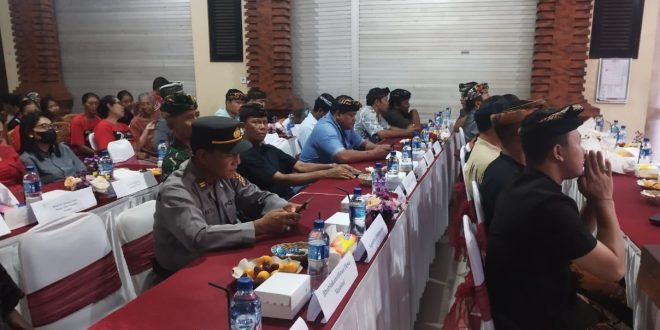 Babinsa Koramil 1611-05/Abiansemal Turut Serta dalam HUT Karang Taruna Ambara