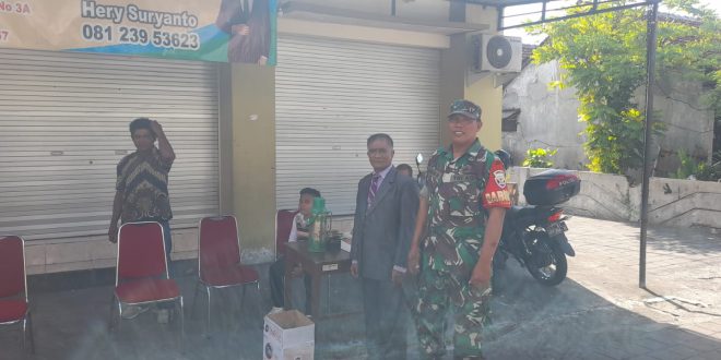 Agar Berlangsung Aman dan Lancar, Babinsa Desa Tegal Pantau Kegiatan Ibadah Perayaan Natal